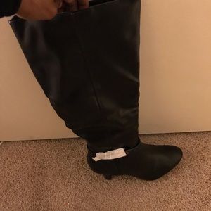 Karen Scott Knee boots